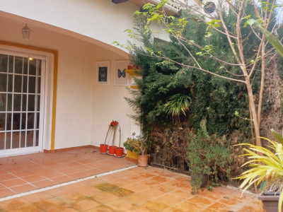 Maison de Ville à vendre à Azalea Beach, Marbella - Puerto Banus