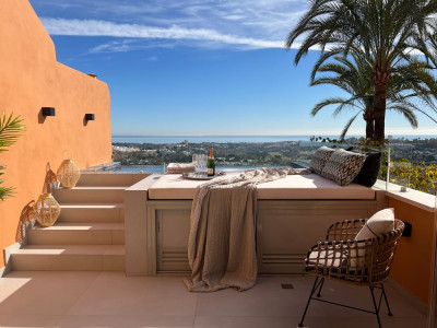 Zweistöckiges Penthouse zum Verkauf in Les Belvederes, Nueva Andalucia