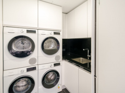 Villa for sale in Las Brisas, Nueva Andalucia