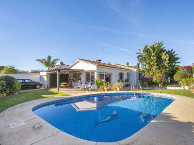Villa à vendre à Linda Vista Baja, San Pedro de Alcantara