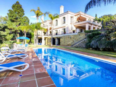 Villa zum Verkauf in Rio Real Golf, Marbella Ost