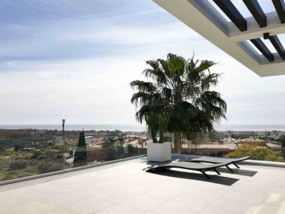 Villa for sale in Los Flamingos, Benahavis