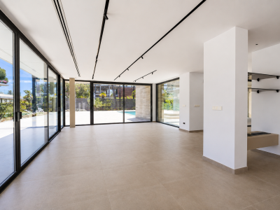 Villa zum Verkauf in Cortijo Blanco, San Pedro de Alcantara