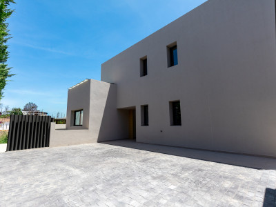 Villa zum Verkauf in Cortijo Blanco, San Pedro de Alcantara
