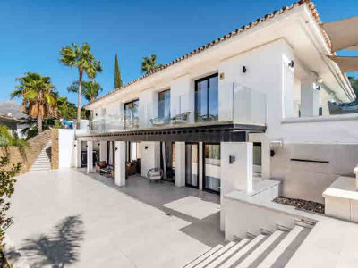 Villa à vendre à Los Naranjos Golf, Nueva Andalucia