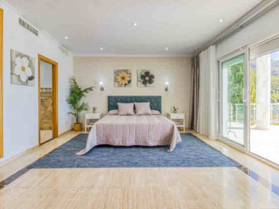 Villa for sale in Valtocado, Mijas