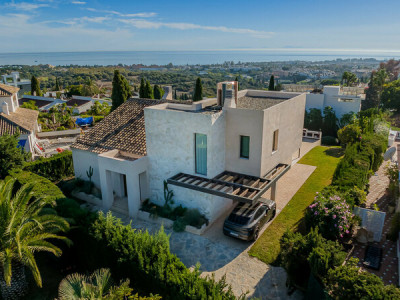 Villa for sale in Paraiso Alto, Benahavis