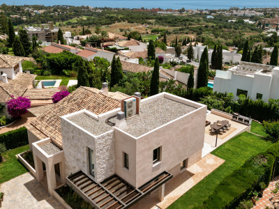 Villa for sale in Paraiso Alto, Benahavis
