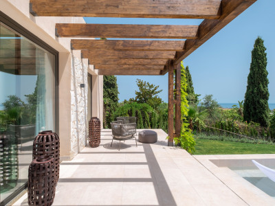 Villa for sale in Paraiso Alto, Benahavis