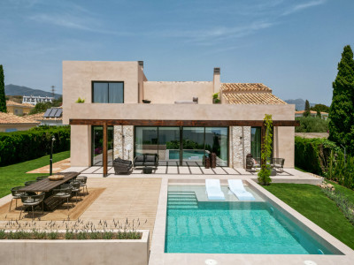 Villa for sale in Paraiso Alto, Benahavis