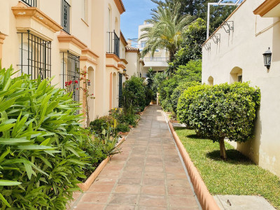 Reihenhaus zum Verkauf in Estepona Puerto, Estepona