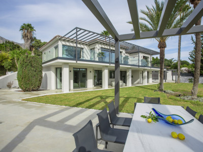 Villa for sale in Rocio de Nagüeles, Marbella Golden Mile