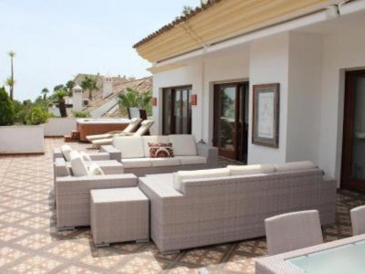 Duplex Penthouse for sale in Lomas del Rey, Marbella Golden Mile