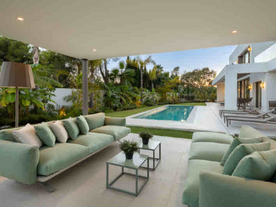 Villa for sale in La Carolina, Marbella Golden Mile