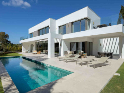 Villa for sale in La Carolina, Marbella Golden Mile