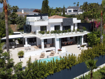 Villa for sale in El Rosario, Marbella East