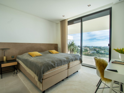 Villa en venta en La Alqueria, Benahavis