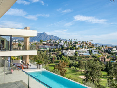 Villa en venta en La Alqueria, Benahavis
