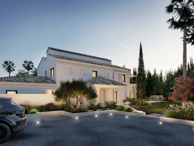 Villa for sale in Nueva Andalucia