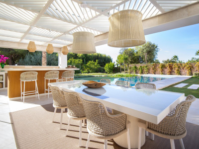 Villa en venta en Altos Reales, Marbella Golden Mile