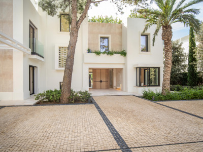 Villa en venta en Altos Reales, Marbella Golden Mile