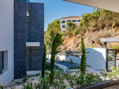 Villa for sale in Benahavis