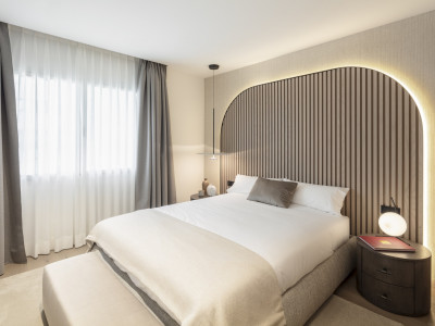 Ground Floor Apartment for sale in Puente Romano, Marbella Golden Mile