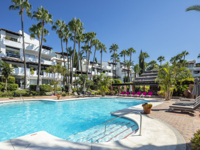 Ground Floor Apartment for sale in Puente Romano, Marbella Golden Mile