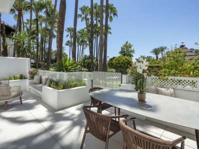 Ground Floor Apartment for sale in Puente Romano, Marbella Golden Mile
