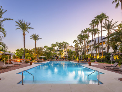 Ground Floor Apartment for sale in Puente Romano, Marbella Golden Mile