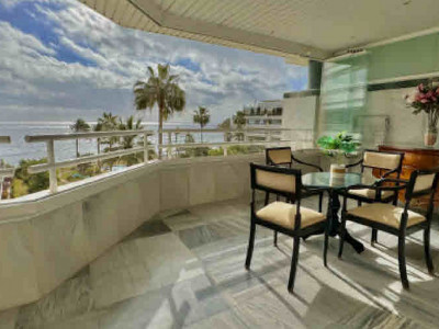Wohnung zum Verkauf in Playa Esmeralda, Marbella Goldene Meile