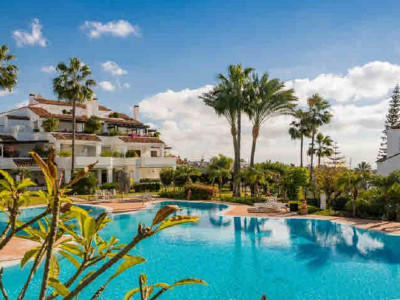 Atico Duplex en venta en Country Club Las Brisas, Nueva Andalucia