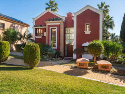 Villa zum Verkauf in La Capellania, Marbella Goldene Meile