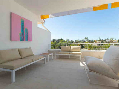 Zweistöckiges Penthouse zum Verkauf in Guadalmina Baja, San Pedro de Alcantara