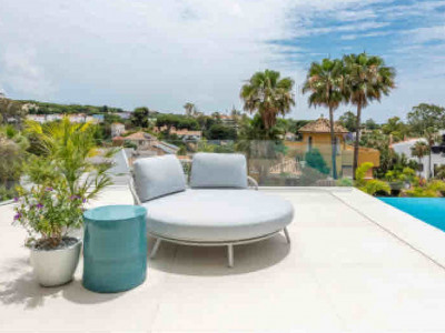 Villa zum Verkauf in Carib Playa, Marbella Ost
