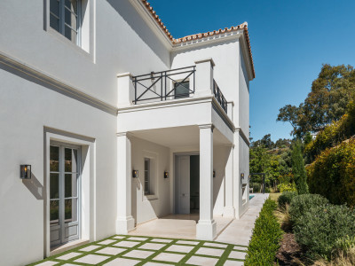 Villa zum Verkauf in La Cerquilla, Nueva Andalucia