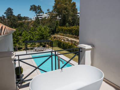Villa zum Verkauf in La Cerquilla, Nueva Andalucia