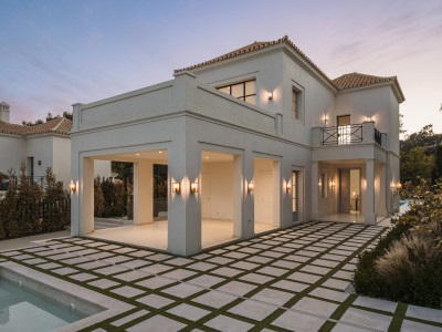 Villa zum Verkauf in La Cerquilla, Nueva Andalucia