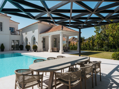 Villa zum Verkauf in La Cerquilla, Nueva Andalucia
