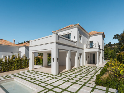 Villa zum Verkauf in La Cerquilla, Nueva Andalucia