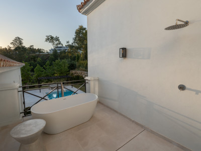 Villa zum Verkauf in La Cerquilla, Nueva Andalucia