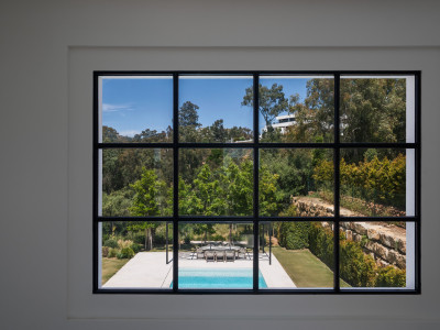 Villa zum Verkauf in La Cerquilla, Nueva Andalucia