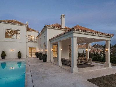 Villa zum Verkauf in La Cerquilla, Nueva Andalucia
