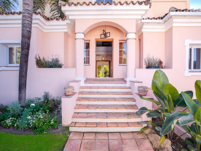 Villa zum Verkauf in Linda Vista Baja, San Pedro de Alcantara