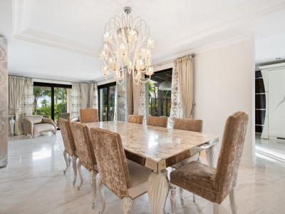 Villa for sale in Lomas de Magna Marbella, Marbella Golden Mile