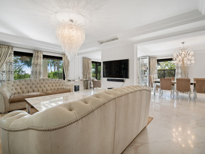 Villa for sale in Lomas de Magna Marbella, Marbella Golden Mile