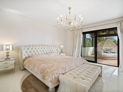 Villa for sale in Lomas de Magna Marbella, Marbella Golden Mile