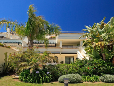 Duplex rez de chaussée à vendre à Oasis de Banús, Marbella Golden Mile