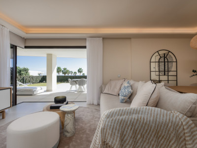 Apartamento Planta Baja en venta en Velaya, Estepona