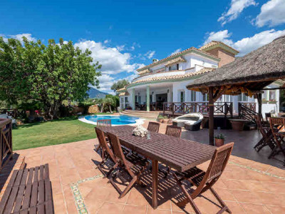 Villa for sale in Istan